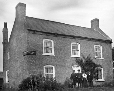 Ferry Boat Inn, Cottingwith YORYM-S32 (cropped) photo