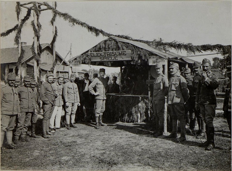 Fest der Telefonabteilung der 25. Infanteriedivision anlässlich des Gbeurtstags von Kaiser Karl (BildID 15446696)