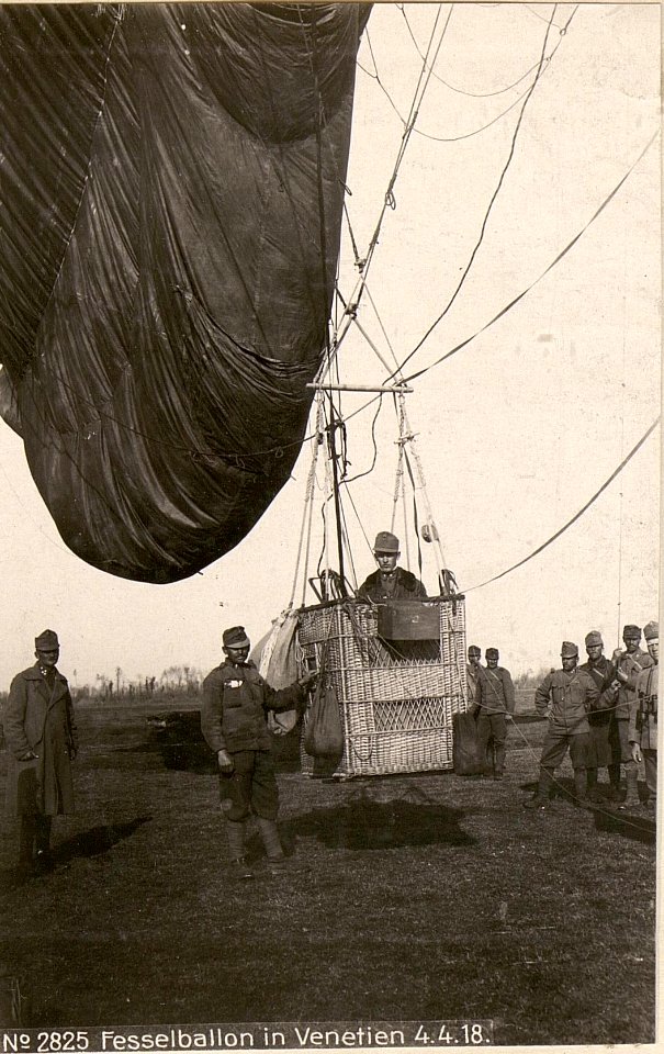 Fesselballon in Venetien 4.4.18. (BildID 15617410)