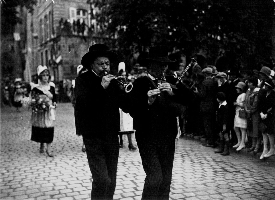 Festival de Cornouaille 1927 - sonneurs