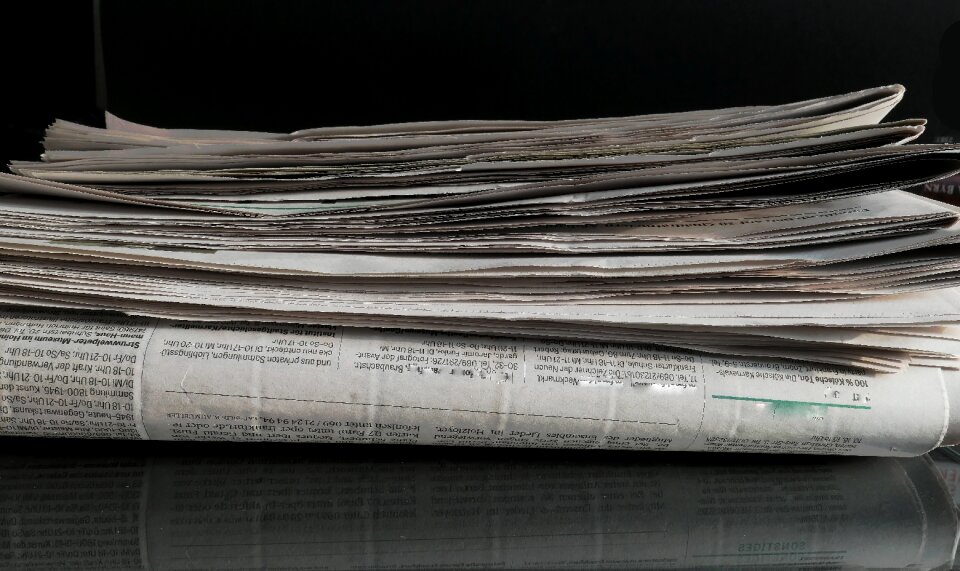 Journalism tabloid journalist