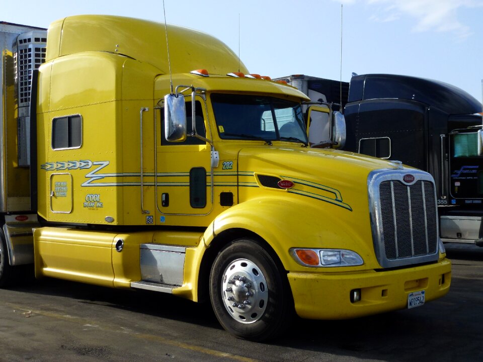 Truck tractor america