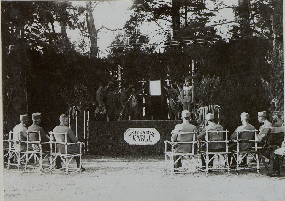 Fest der Telefonabteilung der 25. Infanteriedivision anlässlich des Gbeurtstags von Kaiser Karl (BildID 15446661)