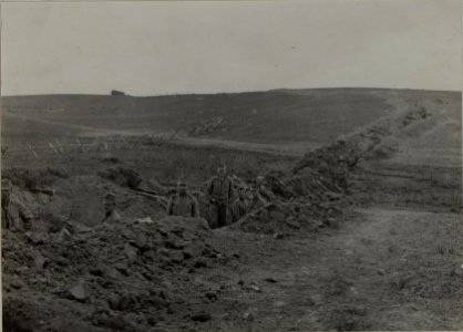 Feuerlinie d-14.Inftr.Reg.(3.10.1915.) (BildID 15459471)