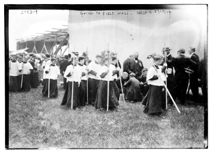 Field Mass, Wash., 5-17-14 LCCN2014696296