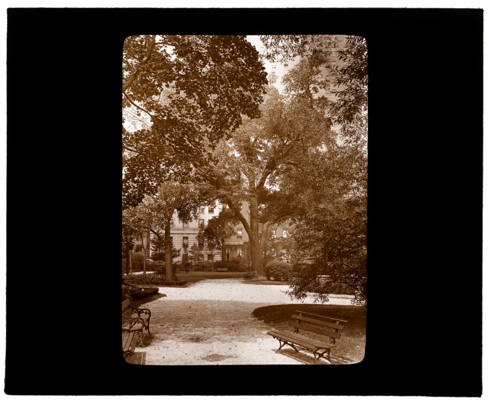 Gramercy Park, between East 20th and East 21st Streets east of Park Avenue, New York, New York. Pathway LCCN2007685076