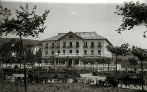 Gran Hotel Amaya en la localidad de Zumaia (1 de 3) - Fondo Car-Kutxa Fototeka