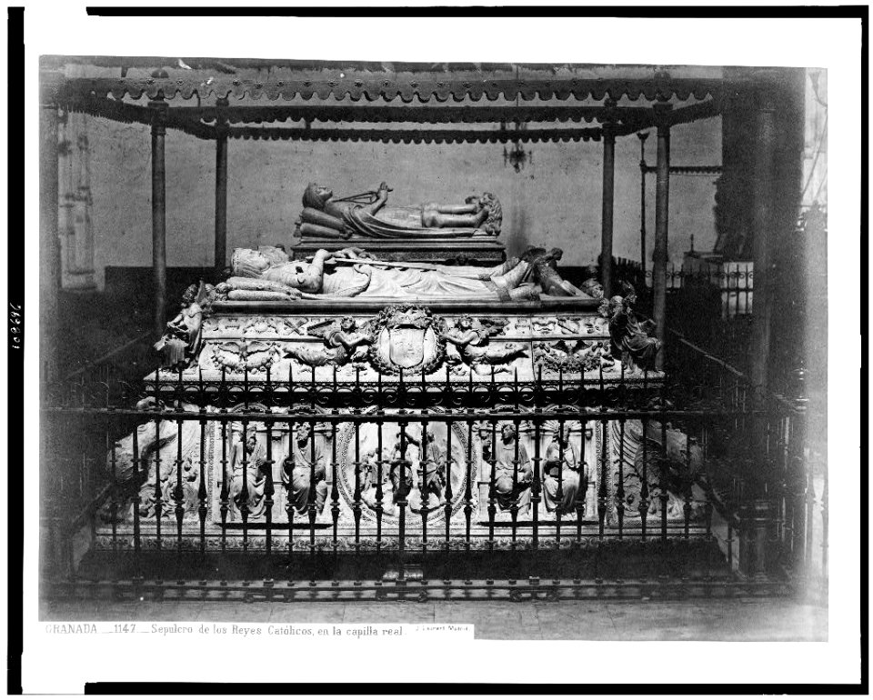 Granada. Sepulcro de los Reyes Católicos, en la capilla real - J. Laurent. Madrid. LCCN94512116