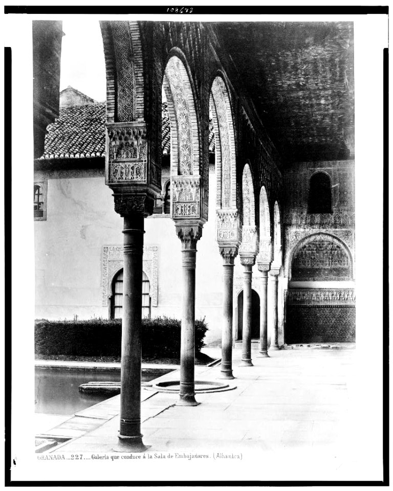 Granada. Galeria que conduce à la Sala de Embajadores (Alhambra) LCCN94512019