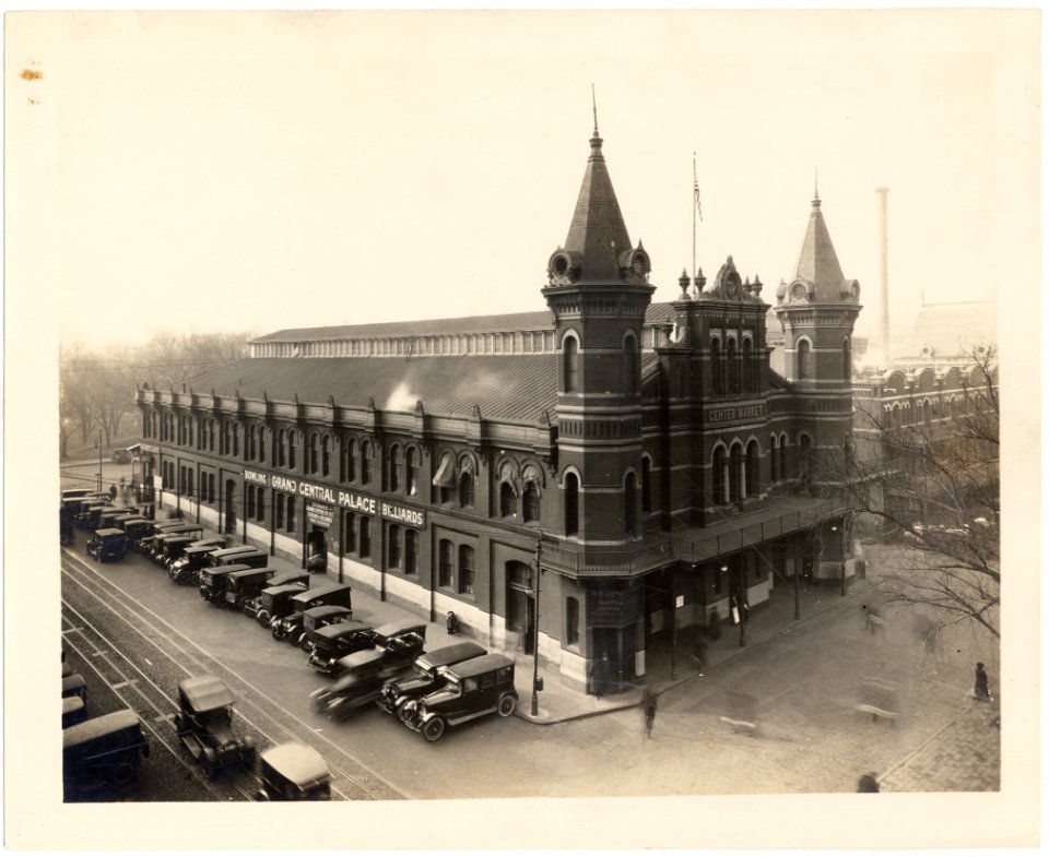Grand Central Palace, which contains bowling alleys and billard parlor at Center Market, Washington, D.C. LCCN95511683