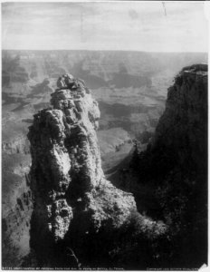 Grand Canyon of Arizona from the rim in front of Hotel El Tovar LCCN2004667567