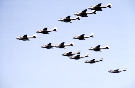 Grumman A-6E Intruders from VA-115 and VA-165 in flight on 13 July 1987 (6423944)