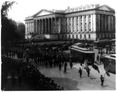 G.A.R. marching in Grant memorial parade, Washington, D.C., looking across Pennsylvania Ave to Treasury building LCCN2002695736