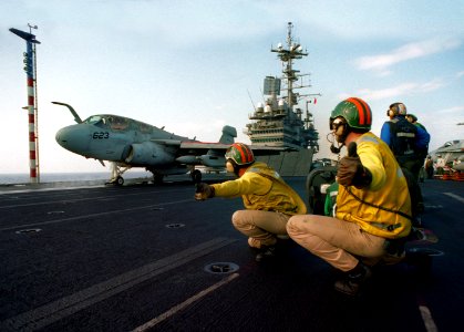 Grumman EA-6B Prowler of VAQ-136 is launched from USS Independence (CV-62) on 13 March 1996 (6501909)