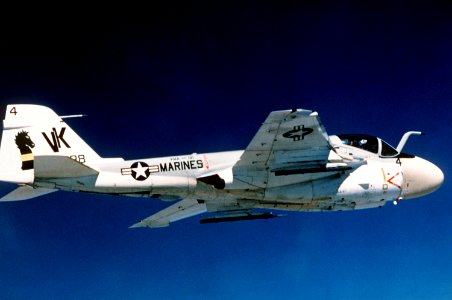 Grumman A-6E Intruder of VMA(AW)-121 in flight on 23 November 1981 (6364507)