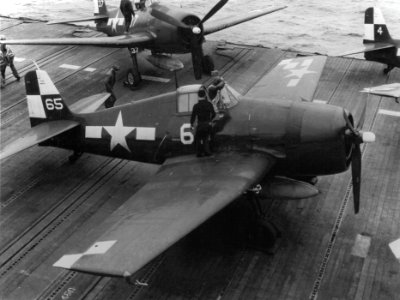 Grumman F6F-5 Hellcat of VF-17) aboard USS Hornet (CV-12), in 1945 (NNAM.1996.253.7180.039)