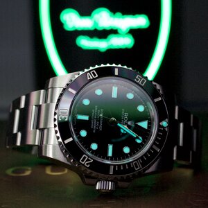 Rolex submariner lume photo