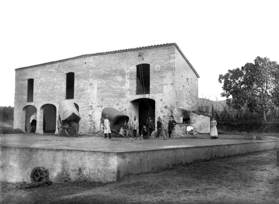 Grup de la era a l'Ametlla del Vallès (restored)