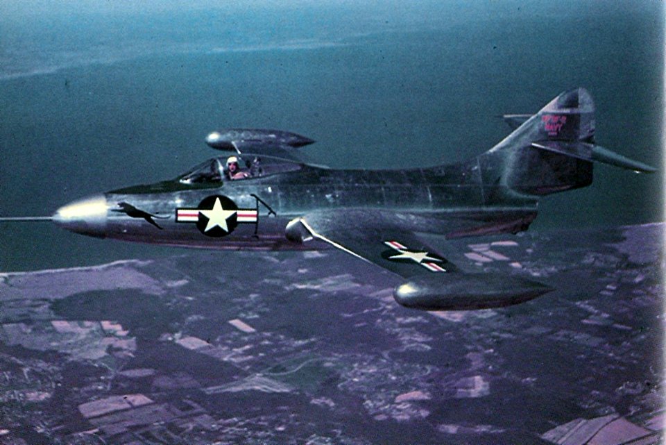 Grumman XF9F-2 Panther in flight, in 1948
