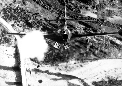 Grumman F9F-2 Panther of VF-71 attacking bridge in Korea, in November 1952 (521000)