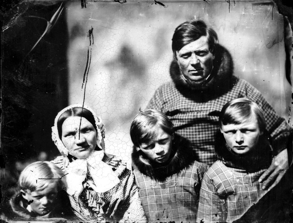 Hans Elberg and family RMG G04263