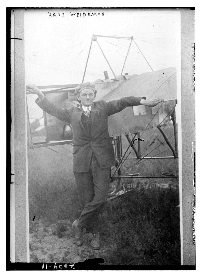 Hans Weidman LCCN2014694037