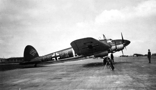 He 111 G-3, CE+NX, mit 2xBMW 132