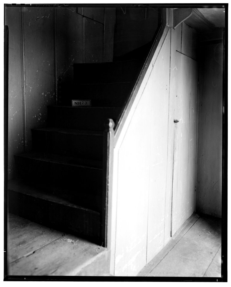 Historic American Buildings Survey L.C. Durette, Photographer November 1936 FIRST FLOOR STAIR HALL TOWARD BED ROOM No. 1 - John Cram Farmstead, Hampton Falls, Rockingham County, HABS NH,8-HAMTOF,1-5