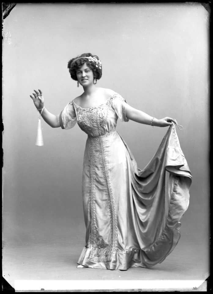 Hilma Matsson in Bykomtessen at Operett-teatern 1909 - SMV - GM016