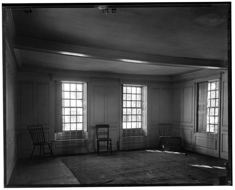 Historical American Buildings Survey L. C. Durette, Photographer Sept. 22, 1936 HISTORICAL SOCIETY ROOM- NORTH EAST WALL, 2d FLOOR - Gilman Garrison, Water and Clifford Streets, HABS NH,8-EX,2-21