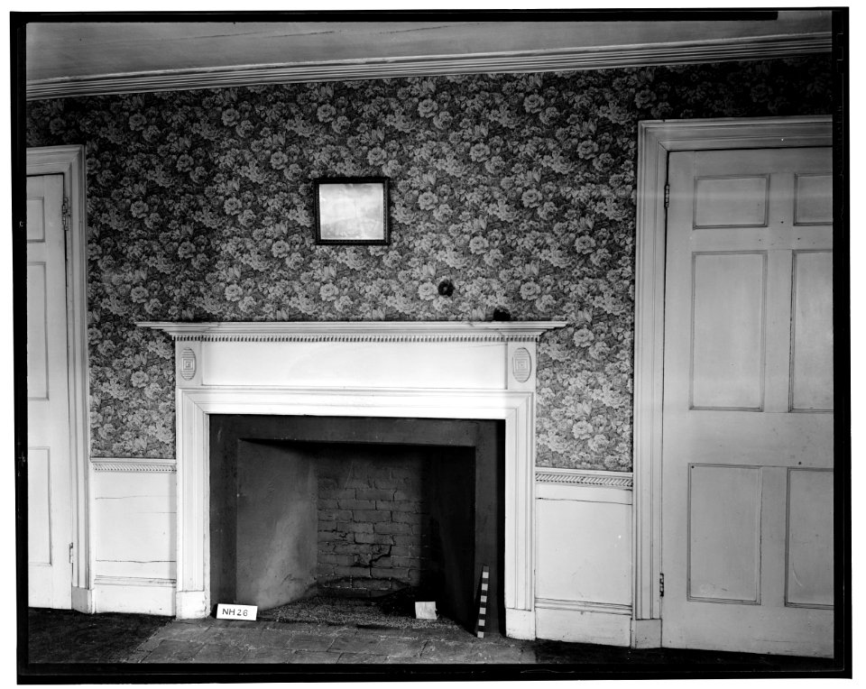 Historical American Buildings Survey L. C. Durette, Photographer April 25, 1936 NORTH WEST BED ROOM 2nd FLOOR - Captain Barnes House, 218 Islington Street, Portsmouth, Rockingham HABS NH,8-PORT,124-19