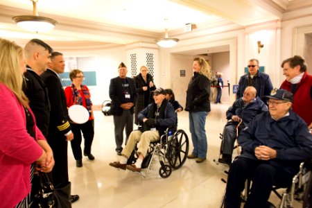 Honor Flight 20151019-01-008 (22338432035)