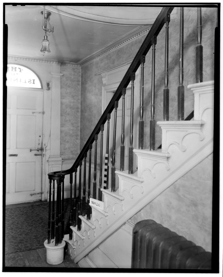 Historical American Buildings Survey L. C. Durette, Photographer April 25, 1936. DETAIL OF FRONT STAIR LOOKING NORTH - Captain Barnes House, 218 Islington Street, Portsmouth, HABS NH,8-PORT,124-8