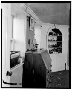 Historical American Buildings Survey L. C. Durette, Photographer July 28, 1936 CUPBOARD - LIVING ROOM - Pendergast Garrison, Packer's Falls, Durham, Strafford County, NH HABS NH,9-DUR.V,1-6