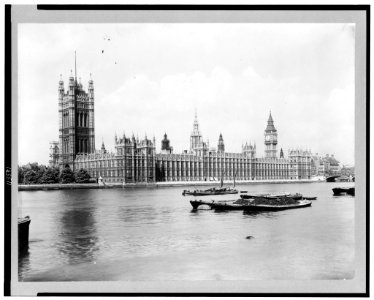 Houses of Parliament and Thames River LCCN95509018
