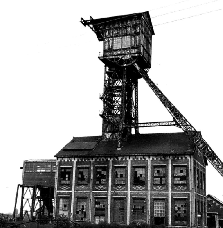 Houdain - Fosse n° 7 - 7 bis des mines de Bruay (A)