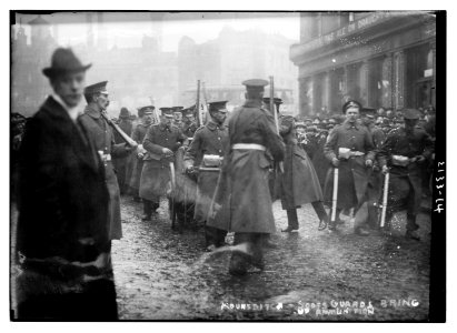 Hounsditch, Scots guards bring up ammunition LCCN2014688926 photo