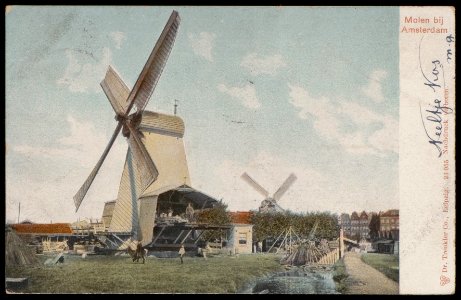 Houtzaagmolen 't Luipaard en rechts houtzaagmolen De Kop, Afb PBKD00454000001 photo