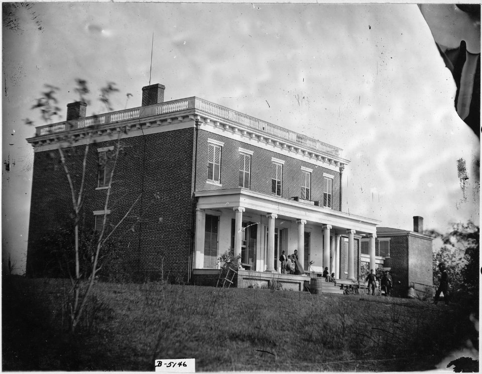House of A.M. Aiken (on James River, VA, near Aiken's Landing (Varina). This is the river front view.)(Text in... - NARA - 529252