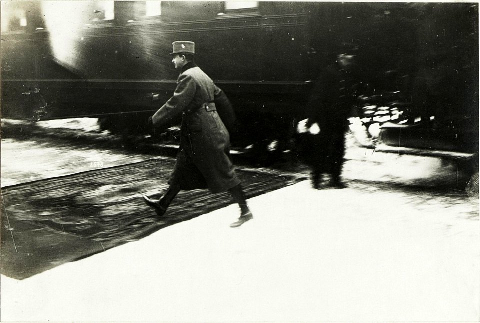 In Bozen, kurz vor dem Kaiserempfang, am 15.1.1917. (BildID 15588127)