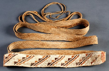 Indianföremål. Bärbindel, bärrem - Skoklosters slott - 87731