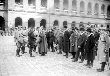 Infirmière décorée de la médaille d'honneur des épidémies en 1916