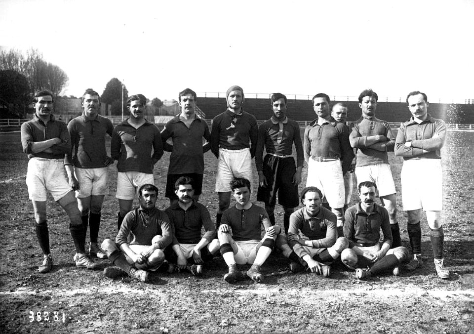 L'équipe de Saint-Girons championne de France de deuxième série, le 19 avril 1914 au Stade de Colombes