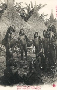 Jeunes filles Yakoma (Haut Oubangui)