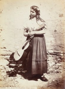 Juan Laurent Cordoue 611 Jeune fille à la guitarre