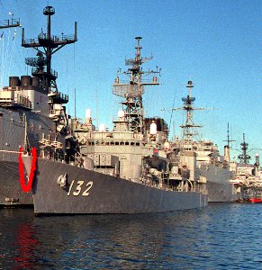 JS Asayuki at Naval Station Pearl Harbor, -1 Feb. 1988 b