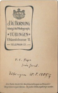 JW Hornung - junger Mann mit Anzug 1908 Rückseite
