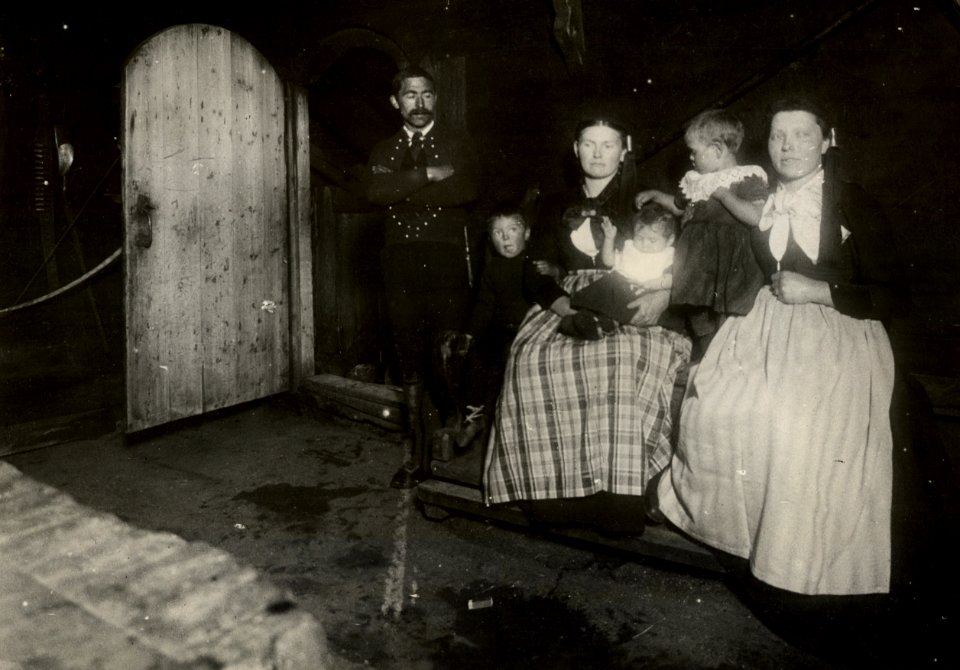 Jóannes Patursson med familie (DNT-71301)