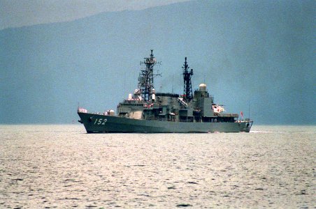 JS Yamagiri in Subic Bay, -1 Jul. 1990 a