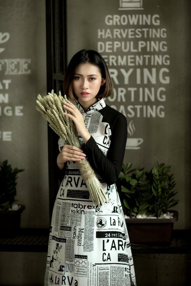 Young fashion beauty girl